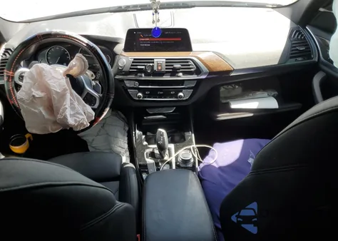 2021 BMW X3 Sdrive30I z USA, uszkodzony, nr VIN 5UXTY3C09M9G13241